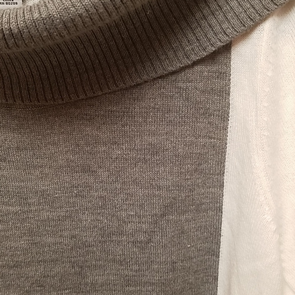 Sweater - Picture 3 of 3